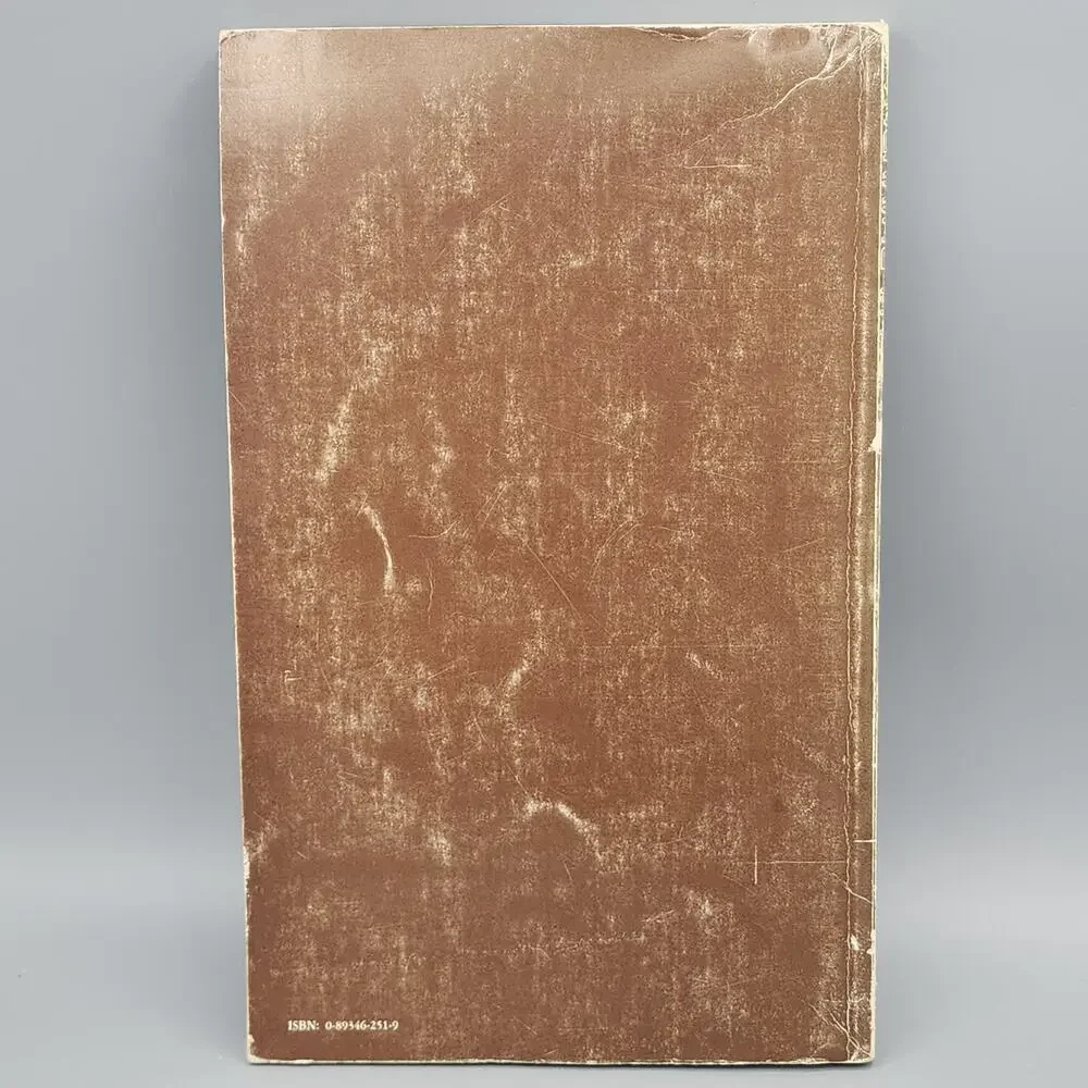 Trekking in Nepal By Toru Nakano Early Edition 1985